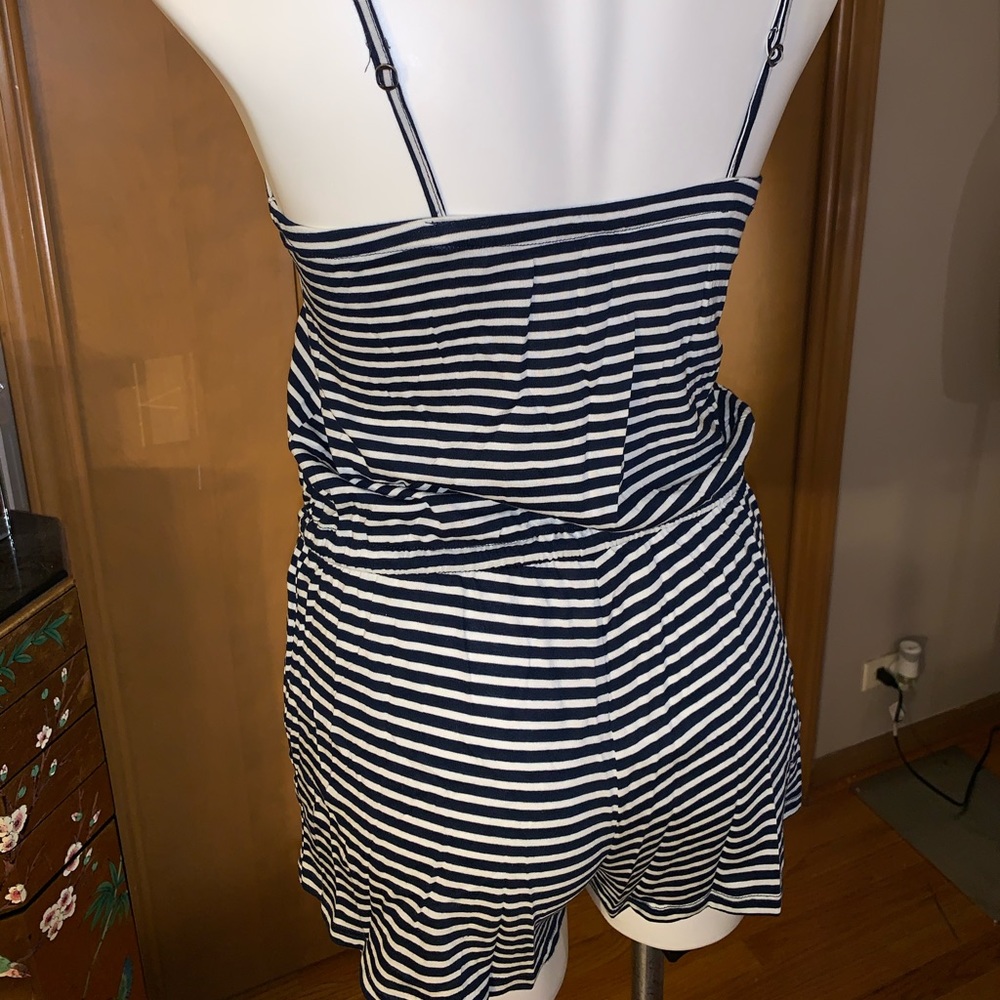 Patterned Romper - Picture 4 of 4
